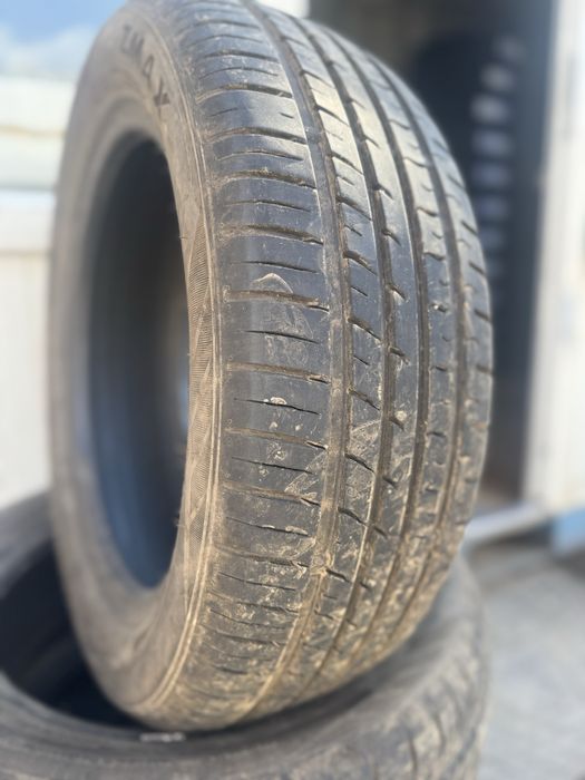 Продам комплект шин