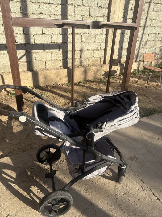 Продам коляску в хорошем состоянии