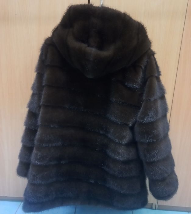 Шуба искусственная 46 размер