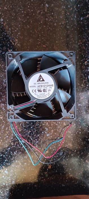 Вентилятор охлаждения.куллер