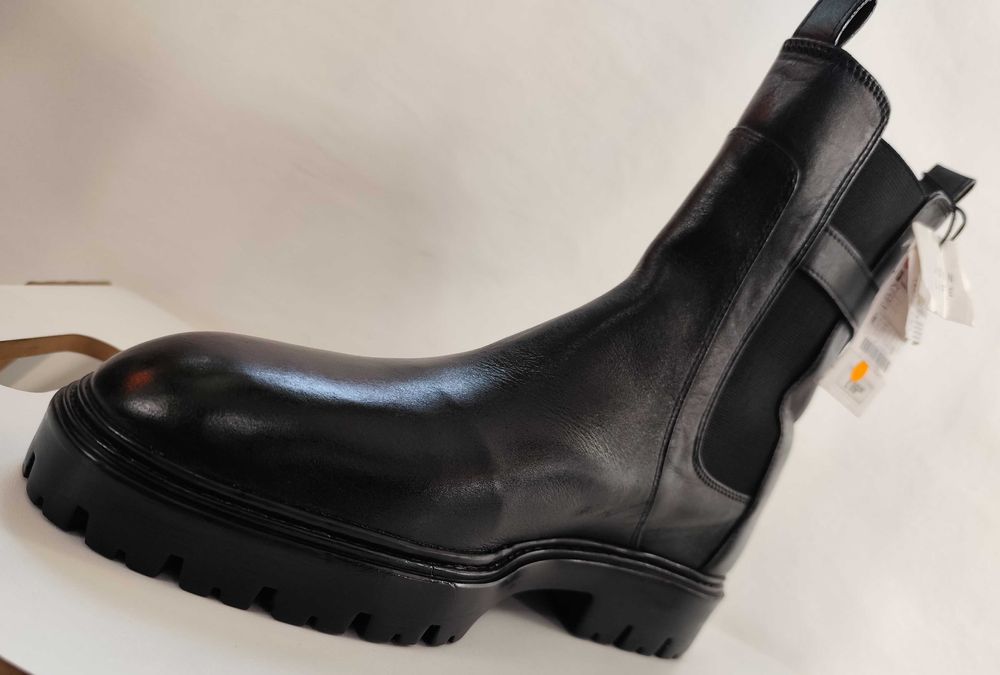 Ghete chelsea 42 41.5 plain toe ZARA NOI piele naturala moale negru
