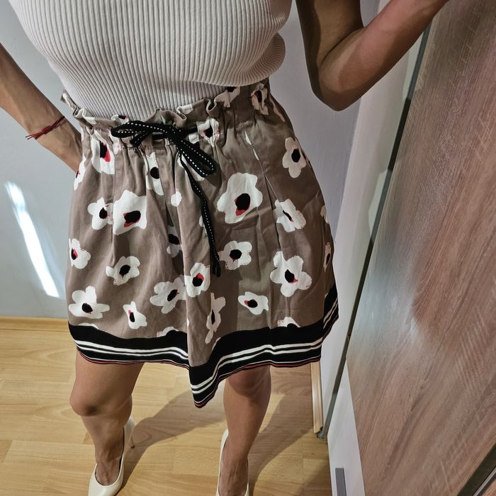 Дамски поли с висока талия XS и S размер