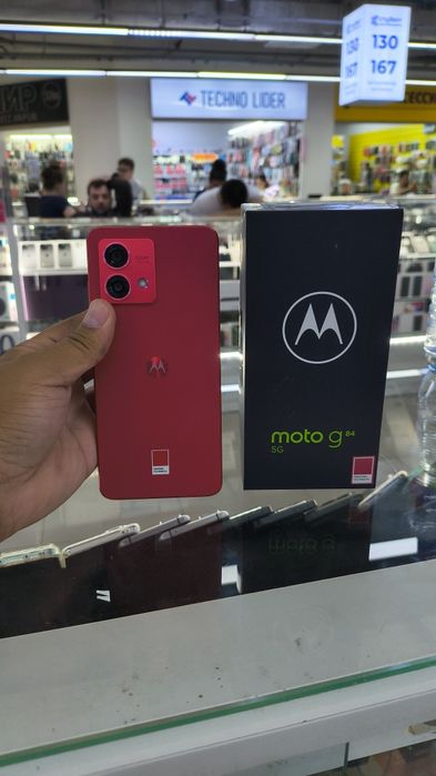 Moto G 84 5G.  12/256