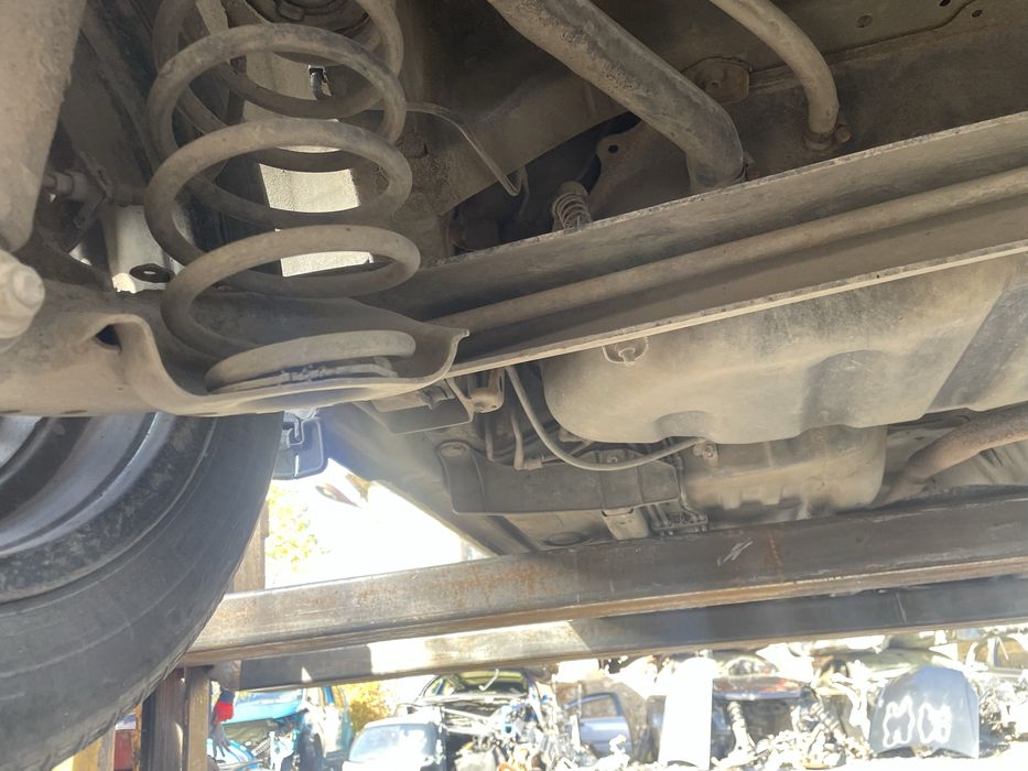 Заден мост за toyota yaris 99 - 2006 г