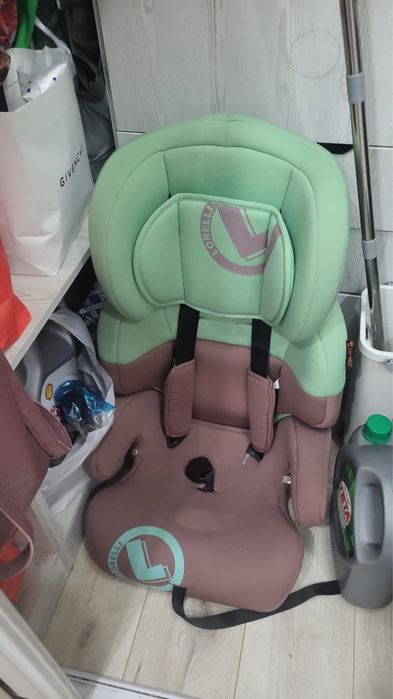 Детское автокресло