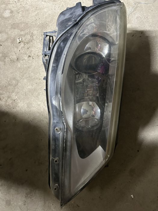 Правая фара от Tiguan 1