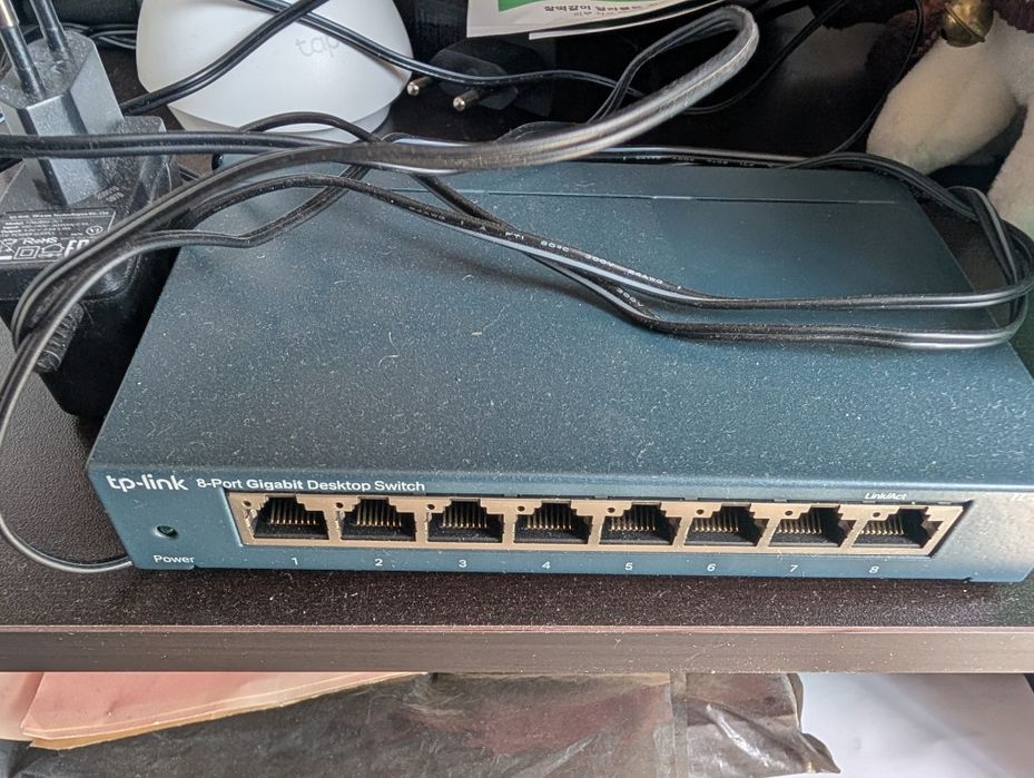 TP-Link суич switch TL-SG108