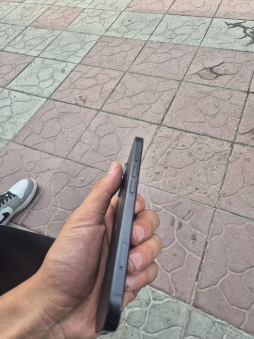 Iphone 15 сатлат 128гб