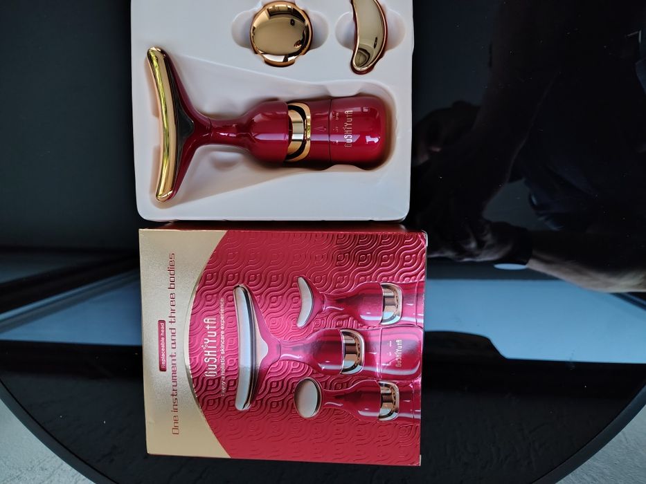Aparat de masaj facial 3-in-1, masaj pentru fata si gat, vibratie de inalta frecventa, 45°C, portabil