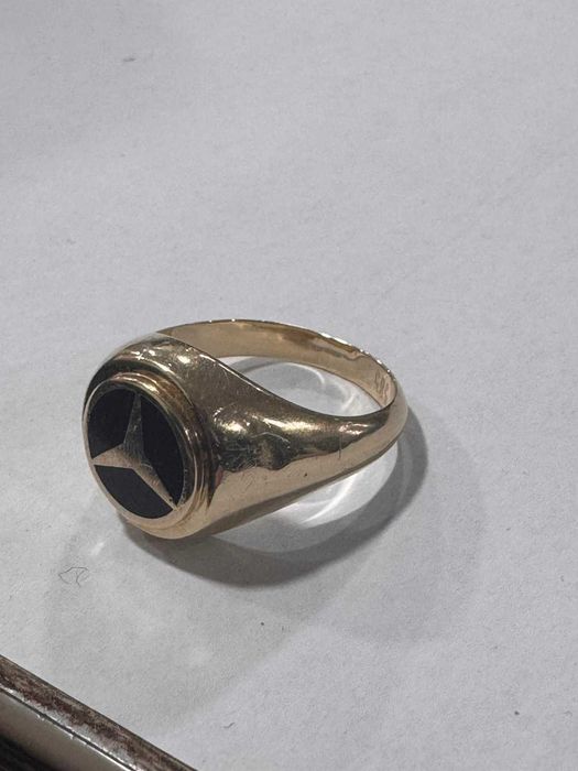 Продавам Мъжки Златен Пръстен Тип Мерцедес Грамаж 7.1 грама