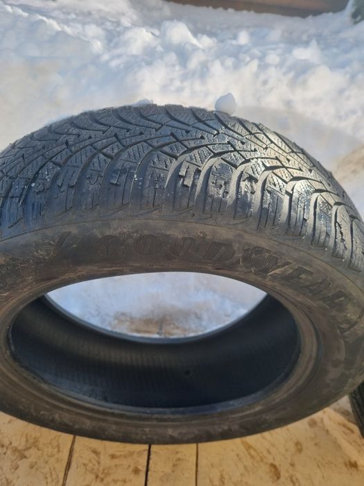 Cauciucuri Iarna Goodyear 205 55 R16