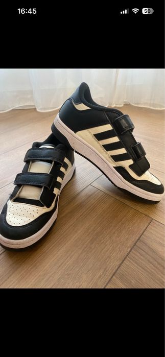 Adidasi  copii 33