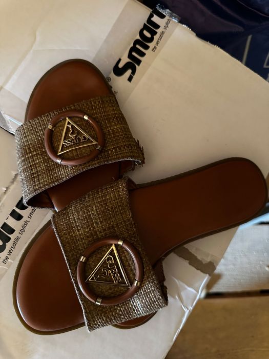 Papuci damă GUESS –  stare excelentă