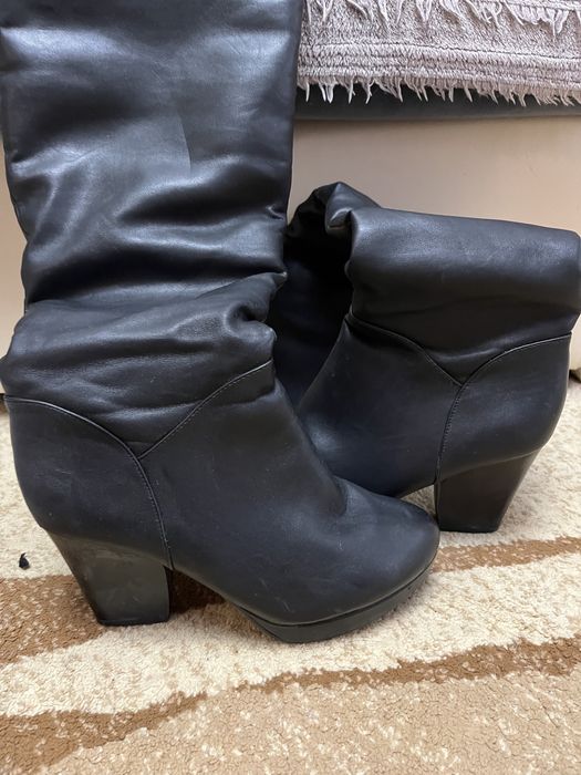 Продам обувь каждая по 5 ты