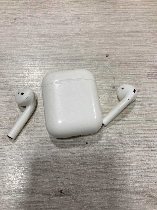 Безжични слушалки Apple AirPods 2 gen