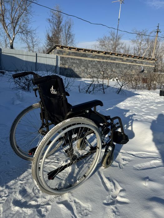 Продается инвалидная коляска