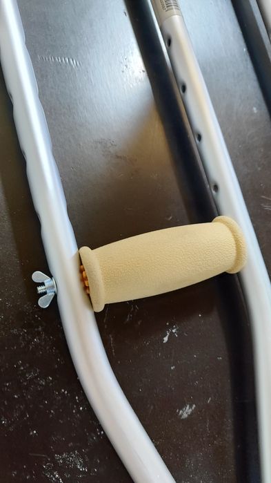 Костыли укороченные