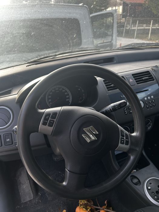 Suzuki swift 1.3 на части