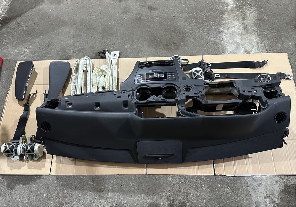 Kit airbag Mercedes GLK : Plansa bord / Centuri / Airbaguri