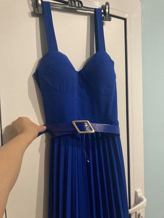 Официална миди рокля