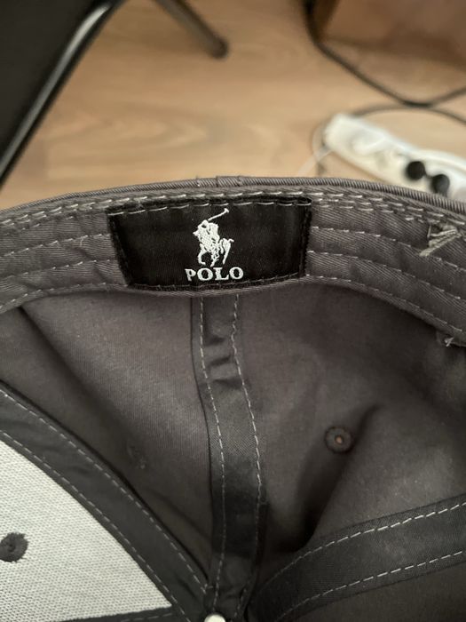 продам кепку серую