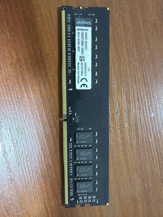 KINGSTON Оперативная память 16гб 3200mhz в идеальном состоянии