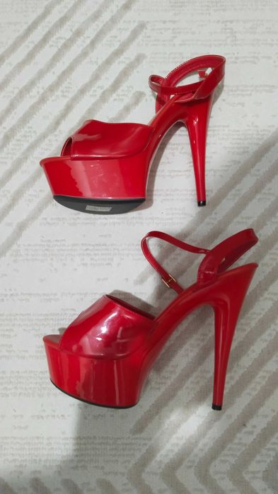 Каблуки на платформе