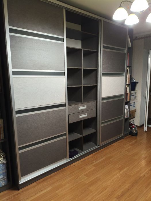 Шкаф для одежды платенный купе