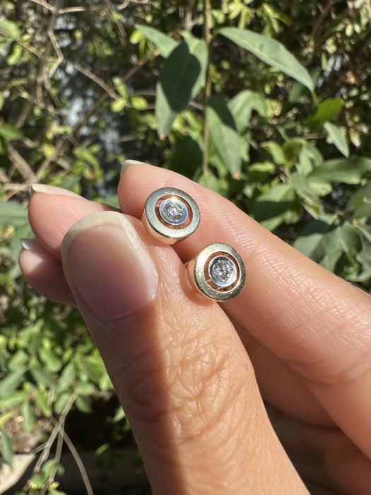 Бриллиантовые пуссеты , гвоздики