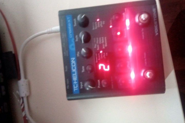 Procesor chitara și vocal