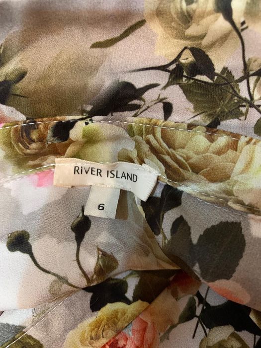 River Island Camasa gri cu model floral