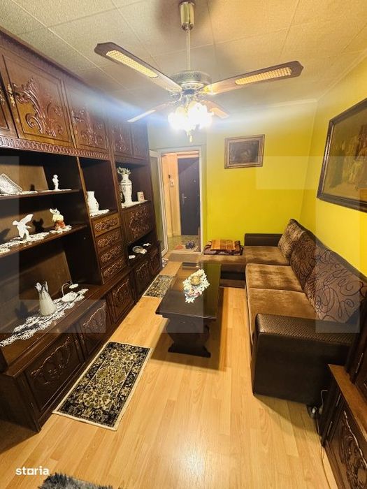 Apartament 3 camere, zona Vlaicu, Bloc renovat