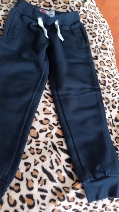 Pulovere și pantaloni trening copii