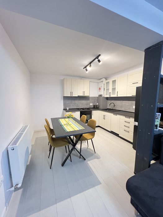 Inchiriez apartament zona trocadero