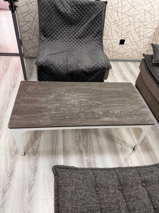 Стильный журнальный/кофейный столик