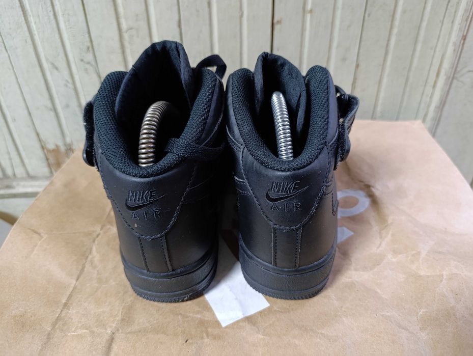 ''Nike Air Force 1 Mid Black''оригинални маратонки 38.5 номер