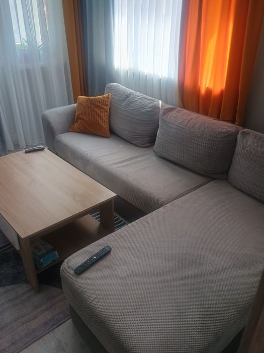 Ъглов диван сив цвят