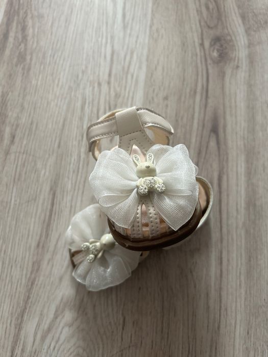 Sandale elegante fetite