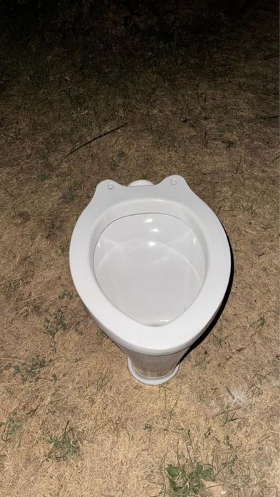 Продается новый унитаз