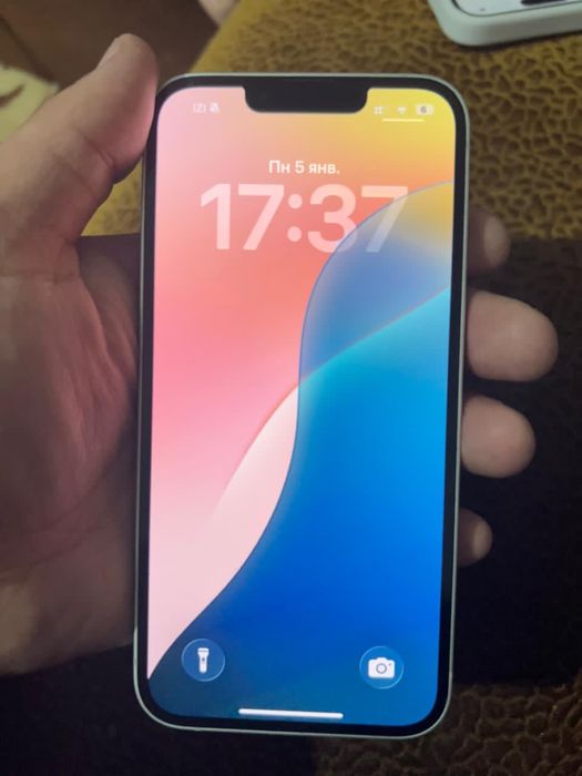 Продам 16е айфон с грантией
