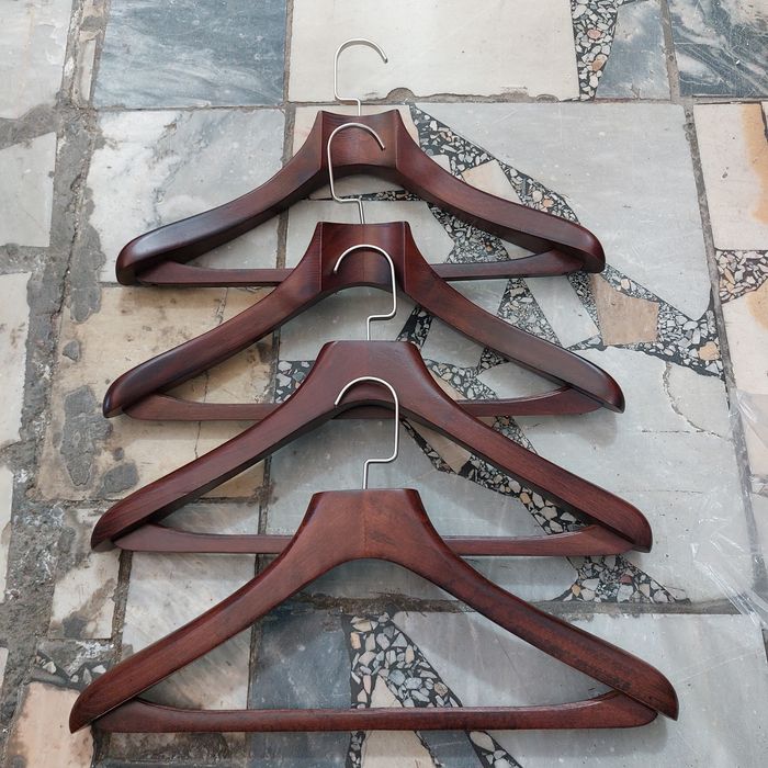 Вешалка плечики для одежды