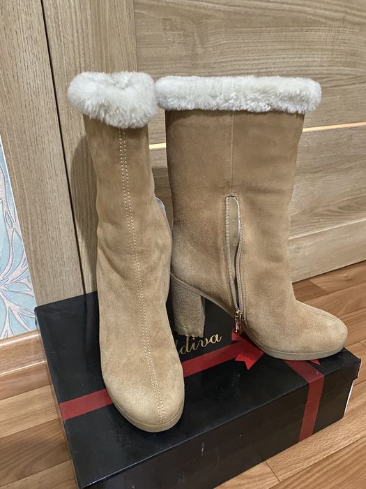 Продам зимние сапоги