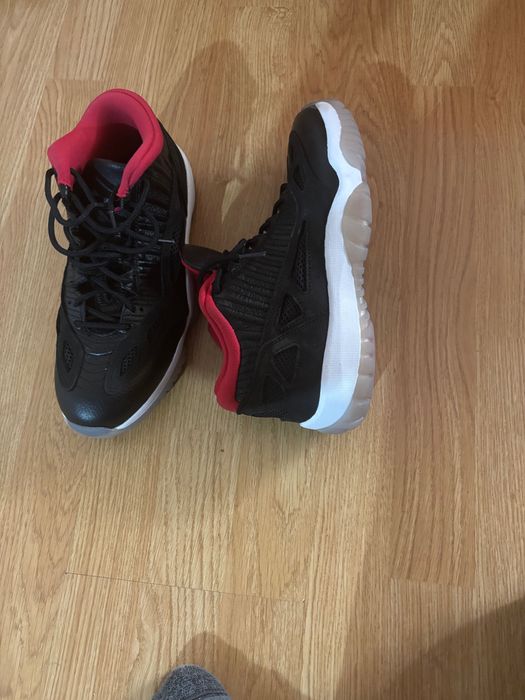 Adidasi jordan 11 low,mărimea 41 stare impecabila nu au fost folositi
