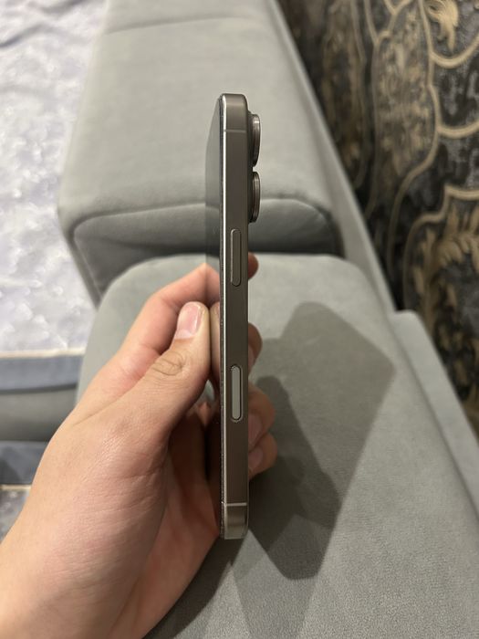 Iphone 16pro titanium