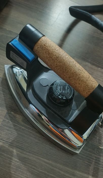 Statie de calcat profesionala cu boiler inox 1.4l | LELIT PS21