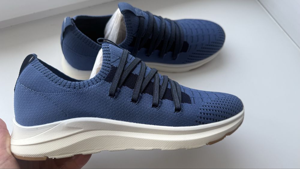 Мужские кроссовки