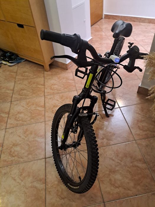 Bicicleta copii varsta 6-9 ani