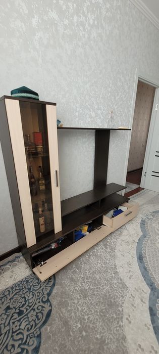 Продам мини стенку под телевизор и стол под компьютер