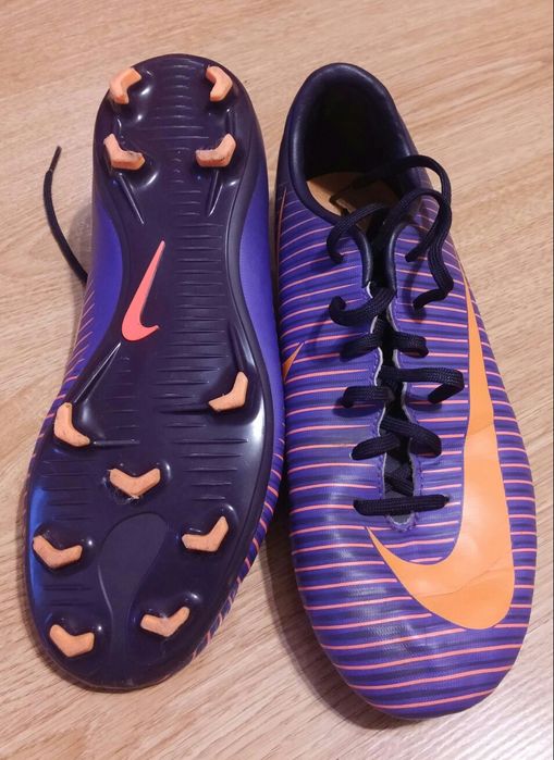 Футболни Puma, Nike