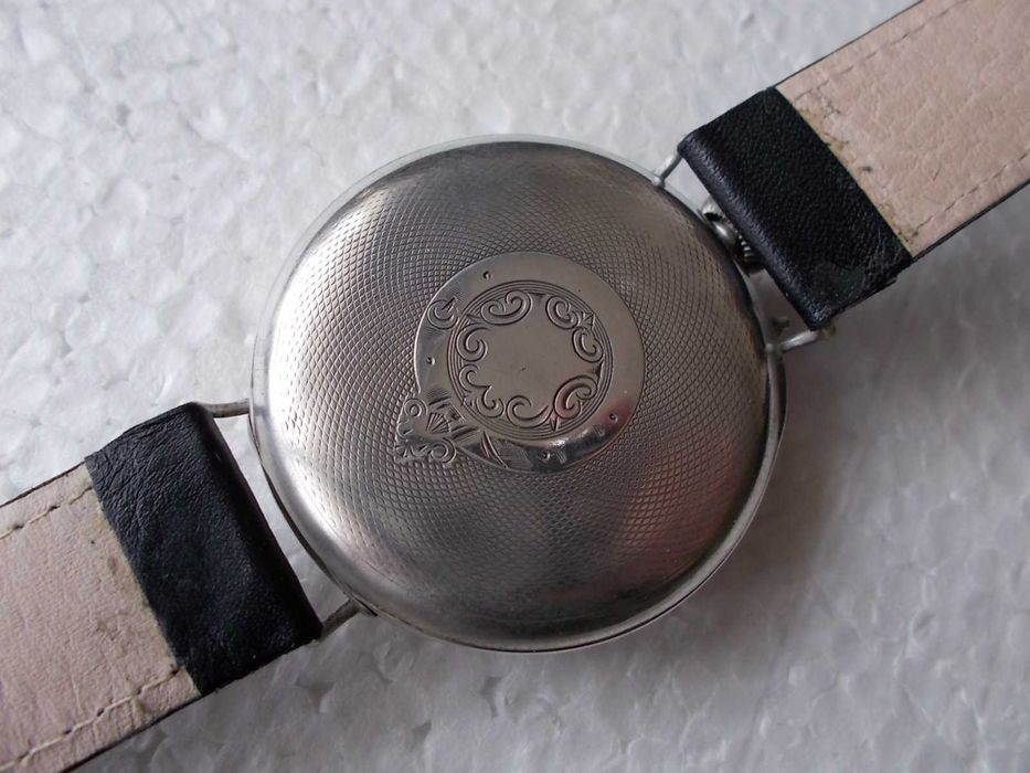 швейцарски ръчен часовник